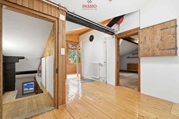 Immobilie in Gsteigwiler - Charmantes 4-Zimmer-Doppeleinfamilienhaus mit Blick auf die Jungfrau - Bild 12