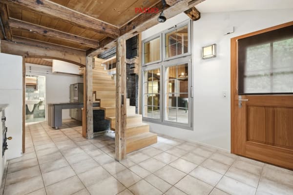 Immobilie in Gsteigwiler - Charmantes 4-Zimmer-Doppeleinfamilienhaus mit Blick auf die Jungfrau - Bild 2