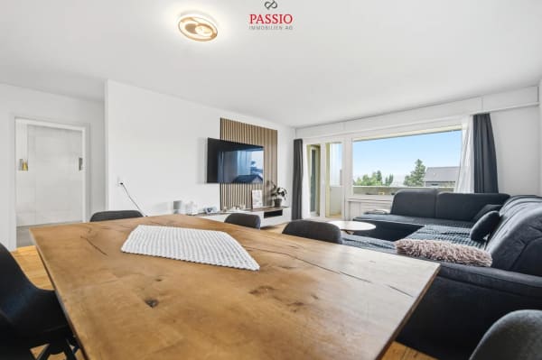 Immobilie in Lengnau Be - Neu sanierte 4.5-Zimmerwohnung mit Alpenblick und Gartenanteil - Bild 1