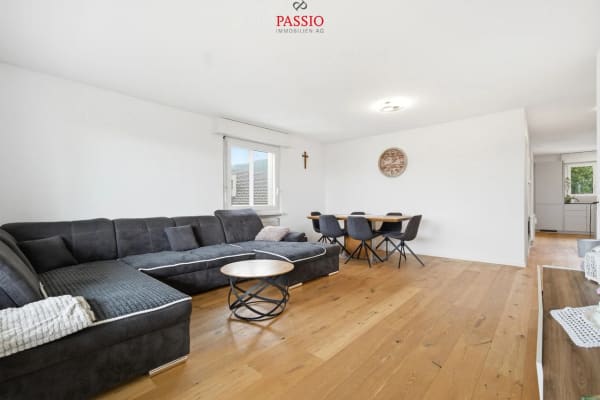 Immobilie in Lengnau Be - Neu sanierte 4.5-Zimmerwohnung mit Alpenblick und Gartenanteil - Bild 3