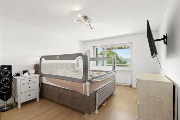 Immobilie in Beringen - Helle 4.5-Zimmer-Wohnung mit Balkon in Beringen kaufen - Bild 5