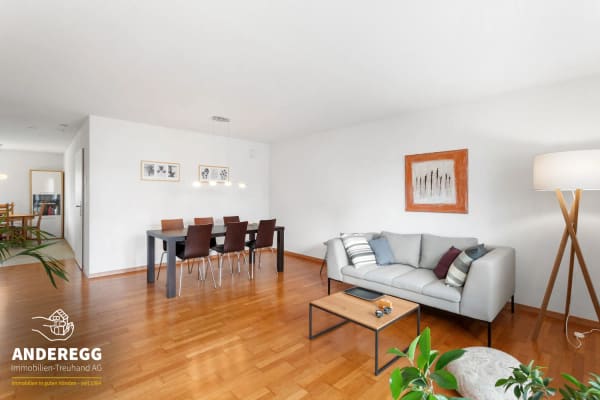 Immobilie in Seuzach - Helle 4.5-Zi.-Wohnung im 2. OG mit Lift und Bastelraum an zentraler La - Bild 2