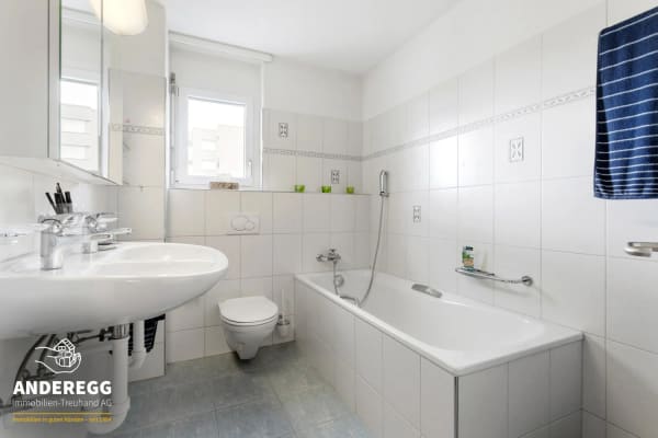 Immobilie in Seuzach - Helle 4.5-Zi.-Wohnung im 2. OG mit Lift und Bastelraum an zentraler La - Bild 7