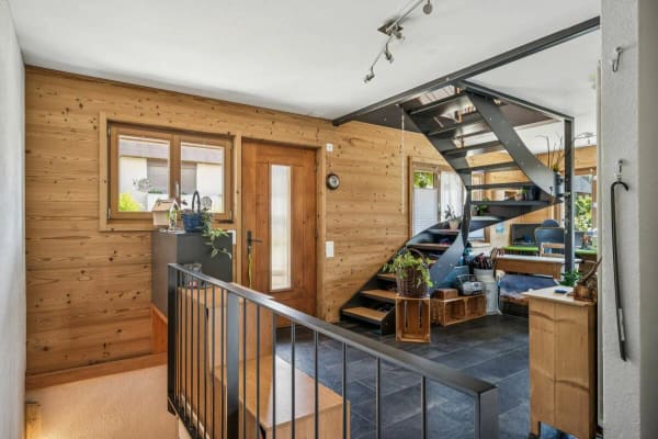 Immobilie in Mörigen - Attraktives 5,5-Zimmer Chalet in Mörigen BE mit Sicht auf den Bielersee - Bild 2