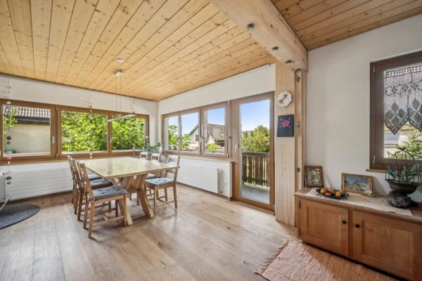 Immobilie in Mörigen - Attraktives 5,5-Zimmer Chalet in Mörigen BE mit Sicht auf den Bielersee - Bild 4