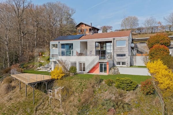 Immobilie in Bassins - Pour les amoureux de rÃ©novation : maison familiale avec vue lac - Bild 0