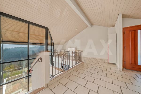 Immobilie in Bassins - Pour les amoureux de rÃ©novation : maison familiale avec vue lac - Bild 7
