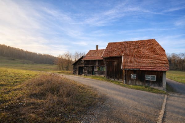 Immobilie in Lentigny - Ferme Ã  rÃ©nover, avec habitation et rural Ã©questre - Bild 1