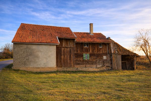 Immobilie in Lentigny - Ferme Ã  rÃ©nover, avec habitation et rural Ã©questre - Bild 2