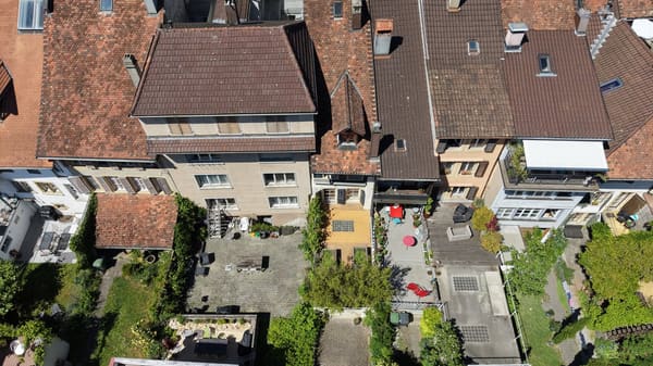 Immobilie in Nidau - Historisches Altstadthaus mit Wohn- und Gewerbeteil in Nidau - Bild 9