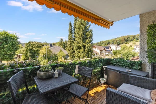 Immobilie in Erlinsbach So - GerÃ¤umige und helle 5.5-Zimmer Wohnung mit Weitblick - Bild 1