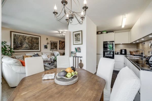 Immobilie in Erlinsbach So - GerÃ¤umige und helle 5.5-Zimmer Wohnung mit Weitblick - Bild 4