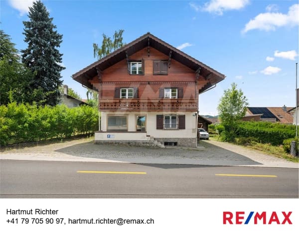 Immobilie in Giffers - Magnifique grand chalet offrant un grand potentiel au cur de Giffers - Bild 0