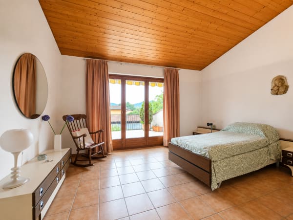Immobilie in S. Pietro - Stabio San Pietro: Affascinante casa unifamiliare 3.5 locali con giardino privato e vista aperta - Bild 10
