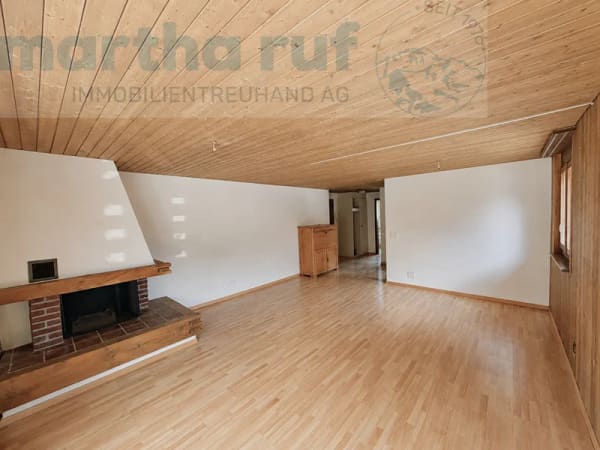 Immobilie in Wilderswil - Behagliche 2.5- Zimmer Ferienwohnung mit CheminÃ©e und Balkon - Bild 1