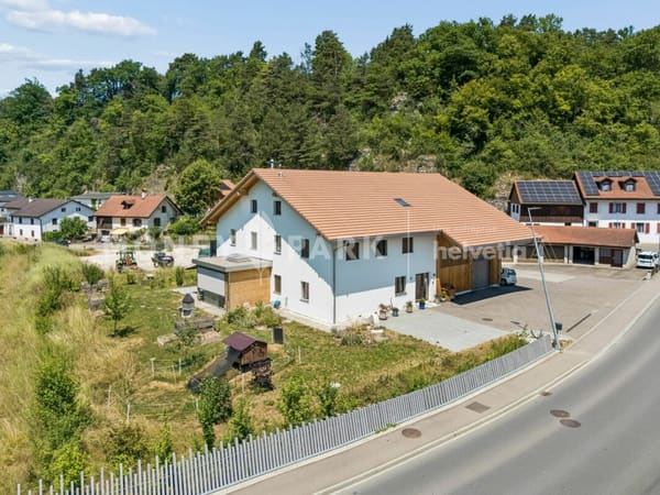 Immobilie in Vicques - Magnifique propriÃ©tÃ© de 8 piÃ¨ces avec hangar technique et quatre garages - Bild 0