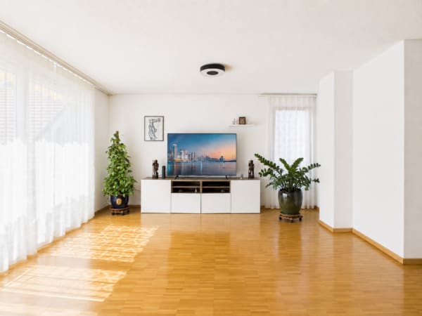 Immobilie in Uster - VIEL PLATZ UND HELLE ZIMMER AN ZENTRALER LAGE - Bild 1