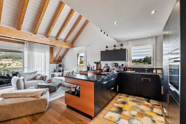 Immobilie in Konolfingen - 5.5-Zimmer-Maisonette: 146 m² Wohnkomfort mit Galerie, Terrasse und Weitsicht - Bild 6