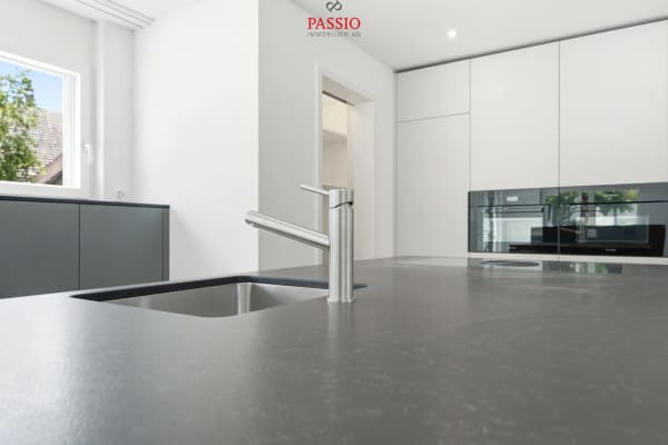 Immobilie in Schalunen - Exklusives 6.5-Zimmer-Doppeleinfamilienhaus mit grosszÃ¼gigem Garten - Bild 10