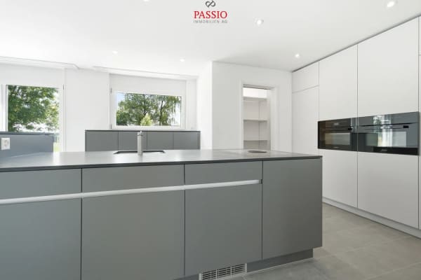 Immobilie in Schalunen - Exklusives 6.5-Zimmer-Doppeleinfamilienhaus mit grosszÃ¼gigem Garten - Bild 6