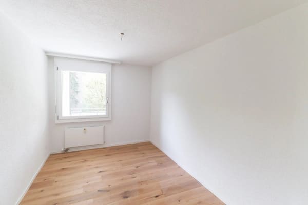 Immobilie in Fraubrunnen - Frisch sanierte 4.5 -Zimmer-Wohnung mit Einstellhallenplatz, Bastelraum- und Kellerabteil - Bild 11