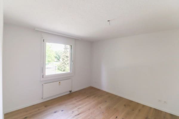 Immobilie in Fraubrunnen - Frisch sanierte 4.5 -Zimmer-Wohnung mit Einstellhallenplatz, Bastelraum- und Kellerabteil - Bild 13