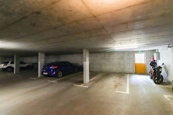 Immobilie in Fraubrunnen - Frisch sanierte 4.5 -Zimmer-Wohnung mit Einstellhallenplatz, Bastelraum- und Kellerabteil - Bild 19
