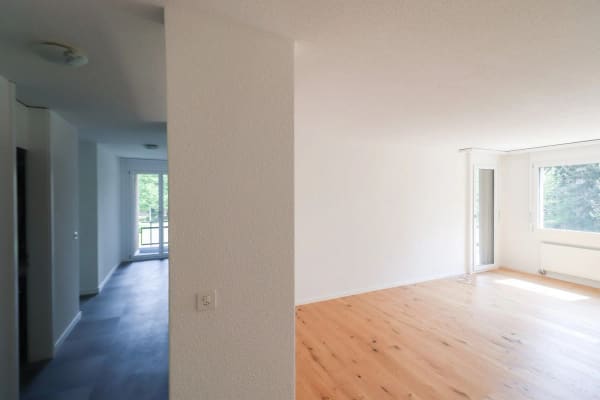 Immobilie in Fraubrunnen - Frisch sanierte 4.5 -Zimmer-Wohnung mit Einstellhallenplatz, Bastelraum- und Kellerabteil - Bild 3