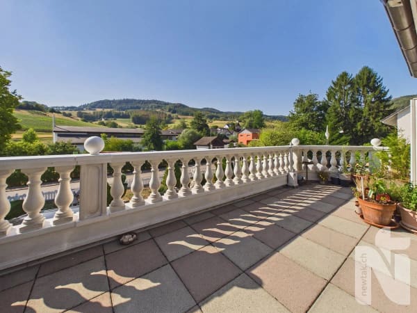 Immobilie in Bennwil - Ferienfeeling im Toskanahaus mit grosszügigem Umschwung und drei Garagen - Bild 7