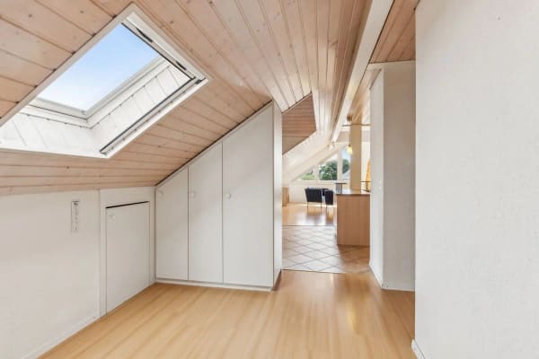Immobilie in Penthaz - Superbe attique traversant de 110 m² à 15 minutes des portes de Lausanne - Bild 9