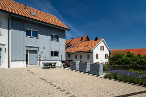 Immobilie in Buch Am Irchel - Familienfreundliches 4.5-Zimmer-DEFH in gepflegter Ãœberbauung - Bild 1