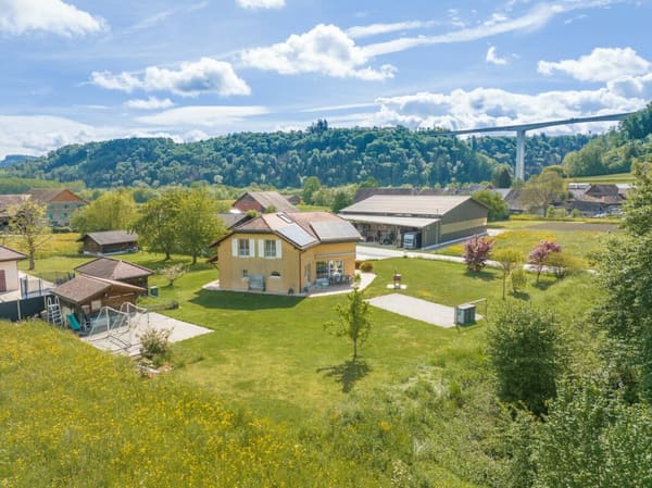 Immobilie in Yvonand - Superbe villa individuelle avec un vaste terrain - Bild 0