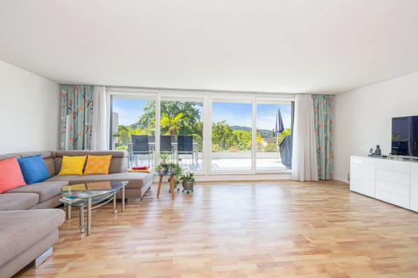 Immobilie in Adligenswil - Zwischen Naturidylle und Stadtnähe - Bild 1