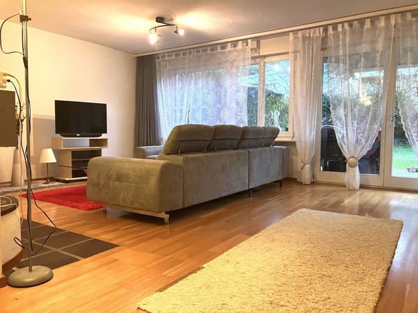 Immobilie in Andelfingen - 80 m² Gartenwohnung mit Cheminée - nur wenige Schritte vom Bahnhof entfernt - Bild 1