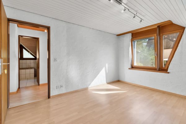 Immobilie in Hüntwangen - Freistehendes Einfamilienhaus mit grossem Garten - Bild 5