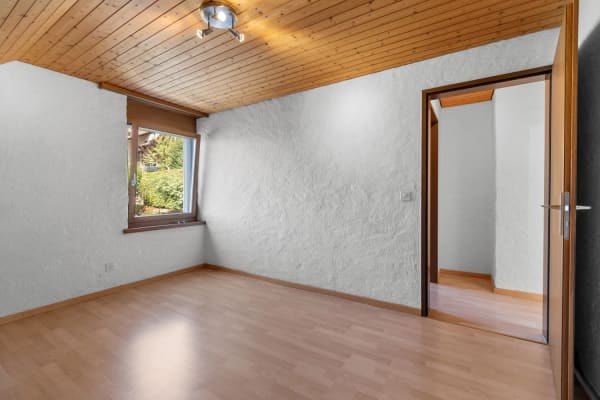 Immobilie in Hüntwangen - Freistehendes Einfamilienhaus mit grossem Garten - Bild 7