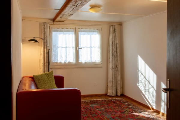 Immobilie in Hohtenn - 3.5-Zimmer-Wohnung in Hohtenn â€“ Historischer Charme mit eigenem Garten - Bild 7