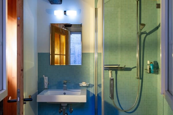 Immobilie in Hohtenn - 3.5-Zimmer-Wohnung in Hohtenn â€“ Historischer Charme mit eigenem Garten - Bild 8