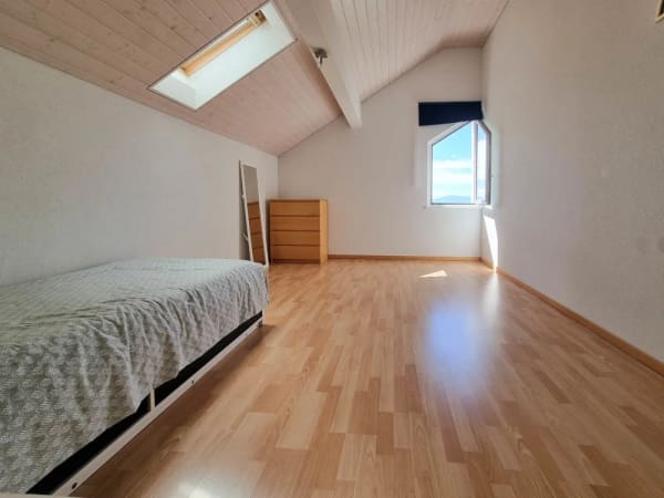 Immobilie in Genolier - Appartement duplex lumineux avec balcon dans un cadre résidentiel privilégié - Bild 3
