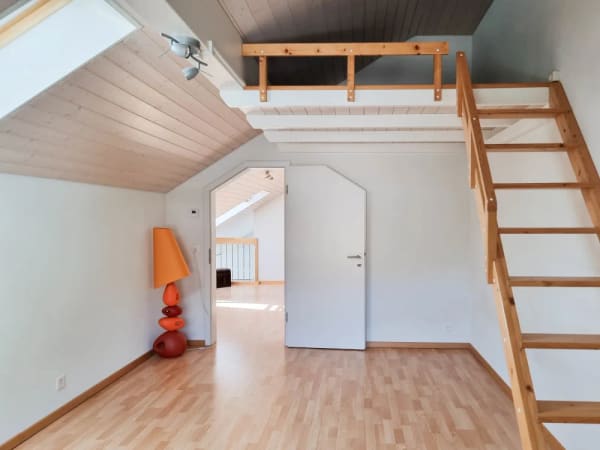 Immobilie in Genolier - Appartement duplex lumineux avec balcon dans un cadre résidentiel privilégié - Bild 5