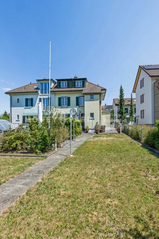 Immobilie in Langenthal - 6-Zimmer-DoppelhaushÃ¤lfte mit viel Potenzial - Bild 11