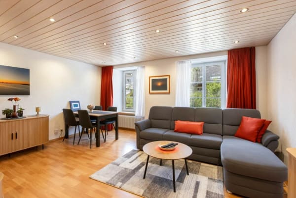 Immobilie in Glarus - WunderschÃ¶nes Stadthaus in Glarus - Bild 0