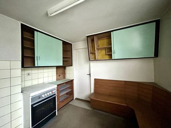 Immobilie in Bettenhausen - 5.5-Zimmer-Einfamilienhaus zum Sanieren und Gestalten! - Bild 6