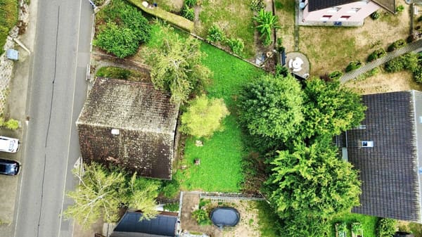 Immobilie in Bettenhausen - 5.5-Zimmer-Einfamilienhaus zum Sanieren und Gestalten! - Bild 8