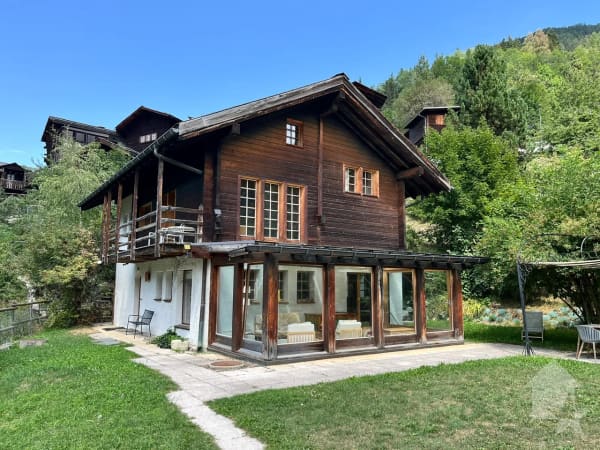 Immobilie in Vissoie - Spacieux chalet de caractère avec belle véranda et magnifique jardin - Bild 0