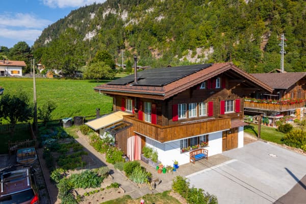 Immobilie in Wimmis - Modernisiertes Chalet zum Verlieben - Bild 0