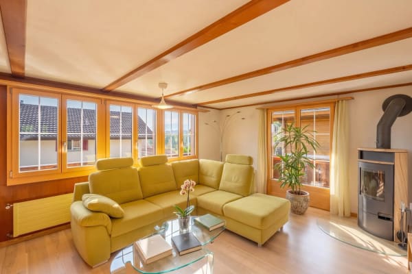 Immobilie in Wimmis - Modernisiertes Chalet zum Verlieben - Bild 2
