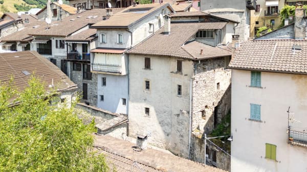 Immobilie in Cabbio - Caratteristica e ristrutturabile casa di 5 locali a Cabbio - Bild 0