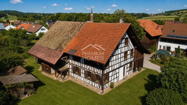 Immobilie in Rickenbach Sulz - Historisches Fachwerkhaus mit grossem GrundstÃ¼ck - Bild 6