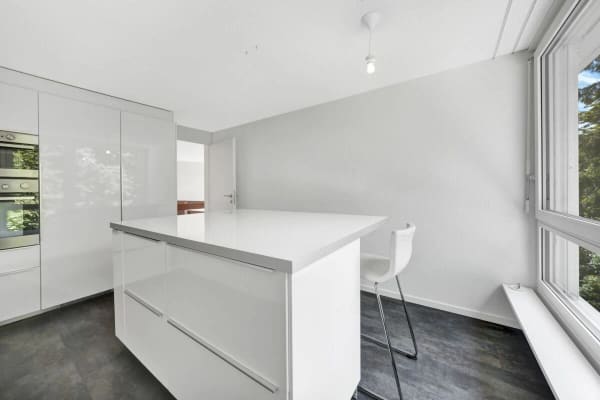 Immobilie in Niederteufen - Wohnen wie im Einfamilienhaus! Riesige, gepflegte Maisonette-Wohnung mit Alpsteinpanorama und Schwimmbad - Bild 15
